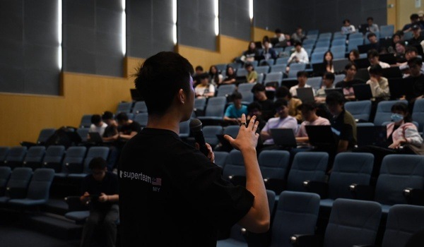 诺丁汉大学马来西亚分校商学院怎么样？值得读吗